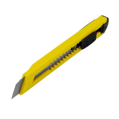 Kniv med 18 mm knivblad og autolås